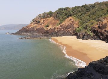 india/goa-beaches/attraction/ka-go-border-beach