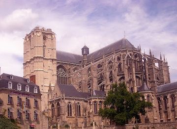 france/pays-de-la-loire/attraction/cathedral-of-saint-julian-of-le-mans