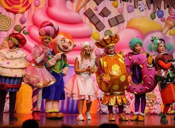 lebanon/kesserwan/attraction/ghinwa-s-world-theatre-la-cite-jounieh