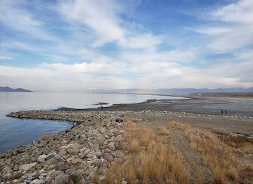 utah/salt-lake-city/attraction/great-salt-lake-state-park