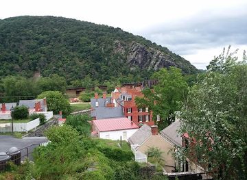west-virginia/harpers-ferry-national-historical-park/attraction/lower-town-harper-s-ferry