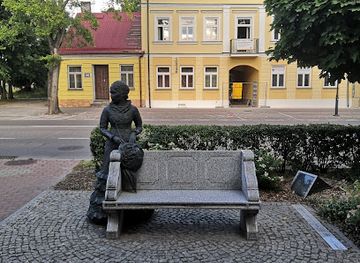 poland/suwalki/attraction/laweczka-marii-konopnickiej