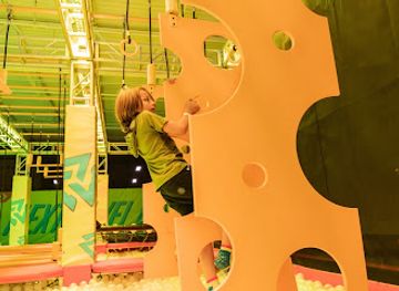 nebraska/high-plains/attraction/urban-air-trampoline-and-adventure-park