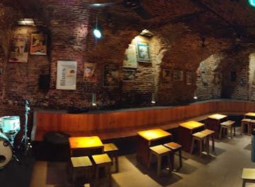 spain/madrid/sol/attraction/la-coquette-blues-bar