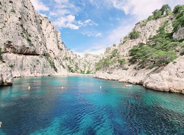 france/les-calanques-national-park/attraction/visite-des-calanques-les-amis-des-calanques