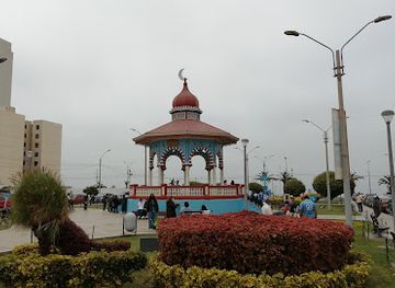 peru/lima/san-miguel/attraction/parque-media-luna