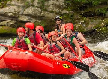 tennessee/gatlinburg/attraction/smoky-mountain-outdoors-smo-rafting