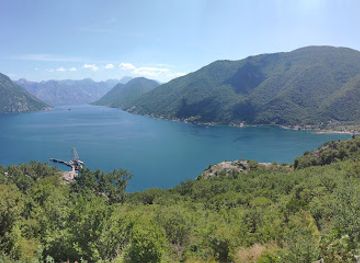 montenegro/kotor-bay/attraction/lipci-prehistoric-drawings