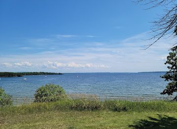 vermont/lake-champlain/attraction/point-au-roche-state-park