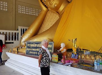 thailand/hua-hin/attraction/reclining-buddha