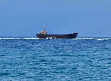 cyprus/paphos/tombs-of-the-kings/attraction/piggy-dipping