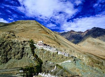 india/ladakh/attraction/diskit-gompa