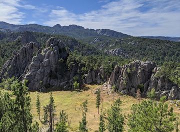 south-dakota/needles-highway/attraction/breezy-point-picnic-area