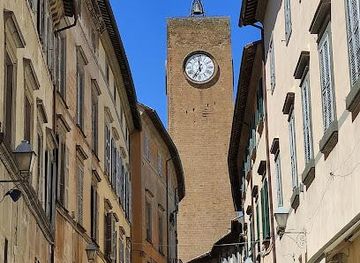 italy/montepulciano/attraction/torre-del-moro-orvieto