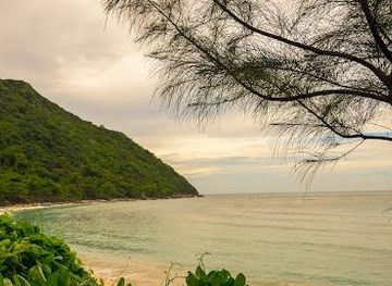 vietnam/con-dao-islands/attraction/hon-bay-canh