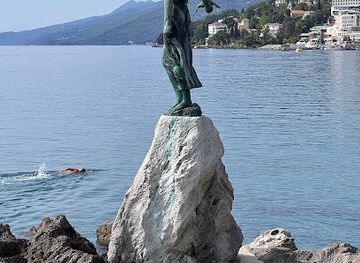 slovenia/postojna/attraction/maiden-with-the-seagull