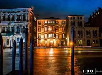 italy/venice/attraction/palazzo-nani-bernardo