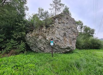 slovakia/banska-bystrica-region/attraction/batovsky-balvan