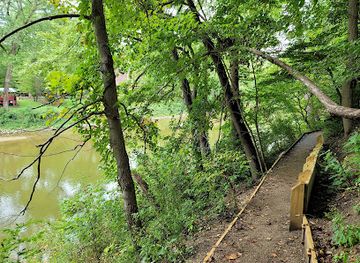 indiana/west-lafayette/attraction/clegg-memorial-garden-parking