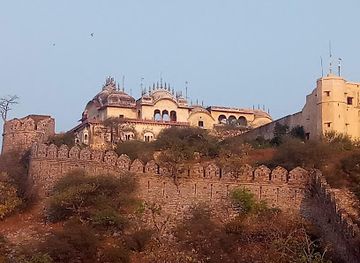 india/northern-plains/attraction/bala-fort