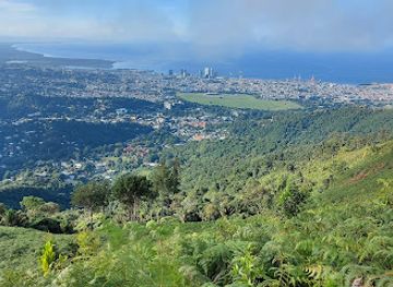trinidad-and-tobago/port-of-spain/attraction/breezy-hill-second-flag