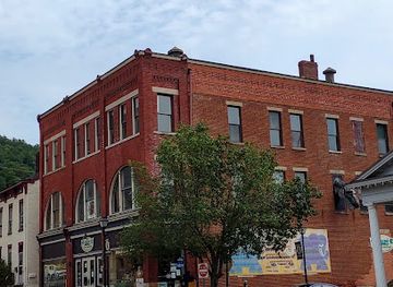 west-virginia/wheeling/attraction/smart-center-and-smart-centre-market