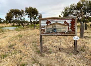 australia/mallee/attraction/woomelang-silo-art-trail