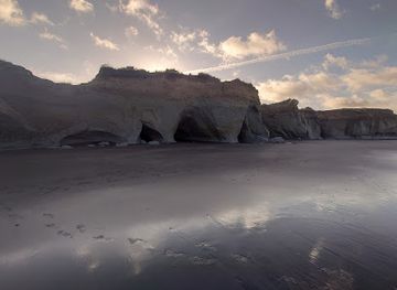 new-zealand/taranaki/attraction/waverley-beach