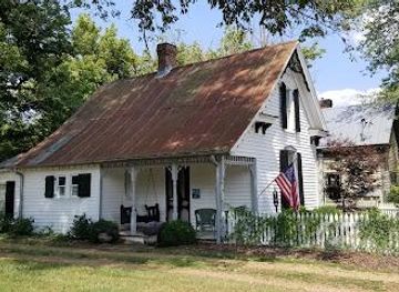 tennessee/nashville-music-row/attraction/leipers-fork