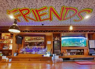 texas/austin/attraction/friends-bar
