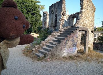 bosnia-and-herzegovina/herzegovina-neretva-canton/attraction/mostar-ruins