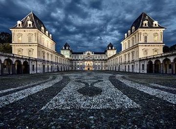 italy/turin/attraction/castello-del-valentino