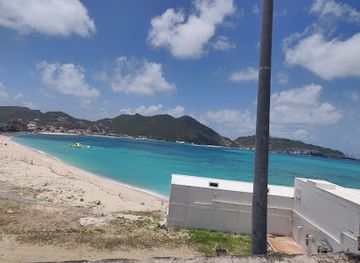 sint-maarten/le-galion-beach/attraction/electric-adventures-buggy-rental