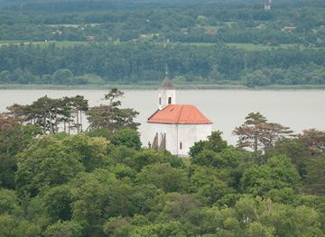 hungary/western-transdanubia/attraction/vonyarcvashegyi-szent-mihaly-kapolna