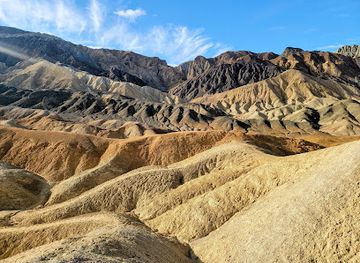 california/death-valley-national-park/attraction/twenty-mule-team-canyon