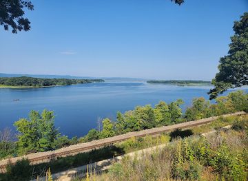 wisconsin/great-river-road/attraction/sunny-the-sunfish
