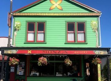 new-zealand/abel-tasman-national-park/attraction/monza-gallery