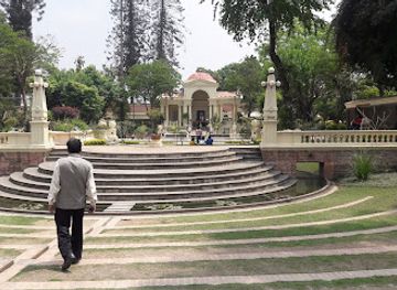 nepal/helambu-trek/attraction/garden-of-dreams