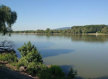 hungary/vac/attraction/dunapart