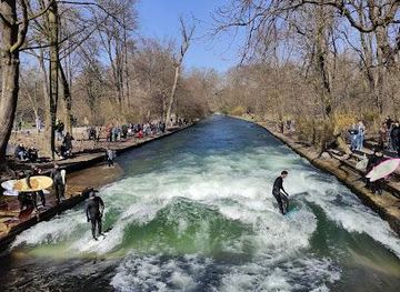 germany/munich/attraction/eisbachwelle