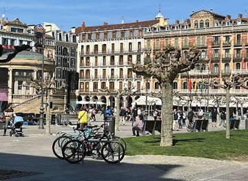 spain/pamplona/attraction/comienzo-freetour-pamplona-tripnavarra-tours