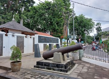 indonesia/jakarta/south-jakarta/attraction/museum-taman-prasasti