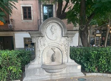 spain/girona/eixample/attraction/font-a-jacint-verdaguer