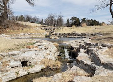 oklahoma/gloss-mountain-state-park/attraction/boiling-springs-state-park