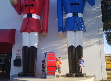 california/san-joaquin-valley/attraction/children-s-museum-of-stockton