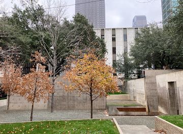texas/dallas/attraction/public-sculpture-garden-and-park