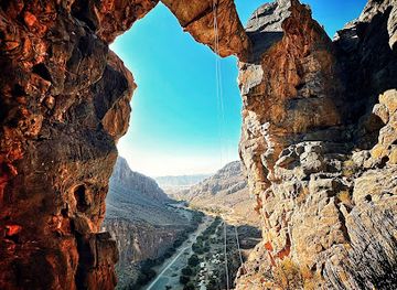 oman/al-batinah-south-governorate/attraction/arch-tanuf
