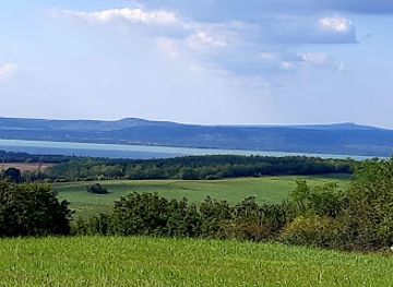 hungary/balaton-uplands/attraction/nezde-statue-park
