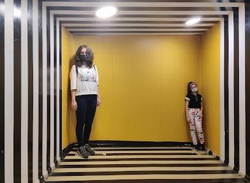 romania/bucharest/attraction/museum-of-senses