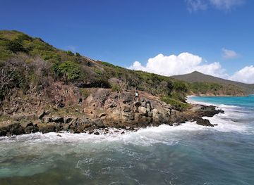 saint-vincent-and-the-grenadines/saint-andrew/attraction/twin-bay